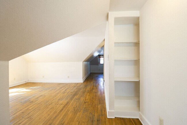 Foto del edificio - 605 Mathews St
