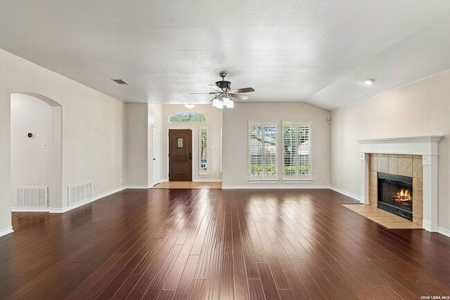 Building Photo - 1303 Bluff Forest