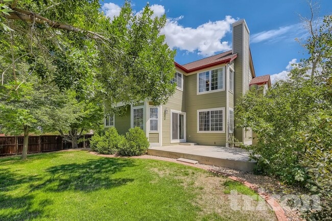 Foto del edificio - 15812 Crestrock Cir