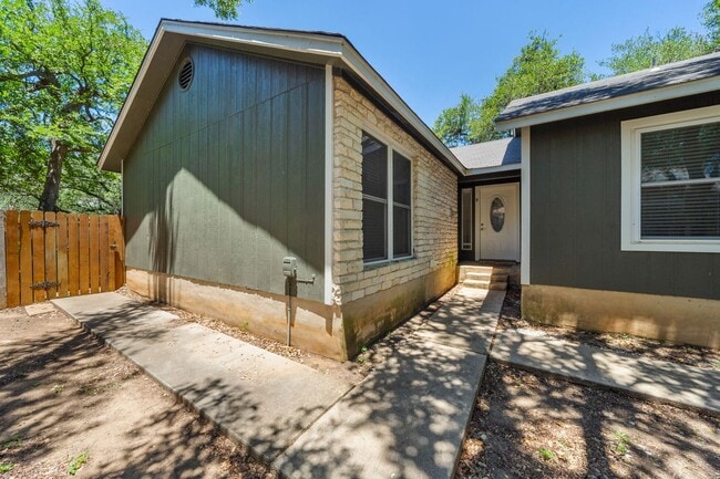 Building Photo - 9618 Sugar Hill Dr