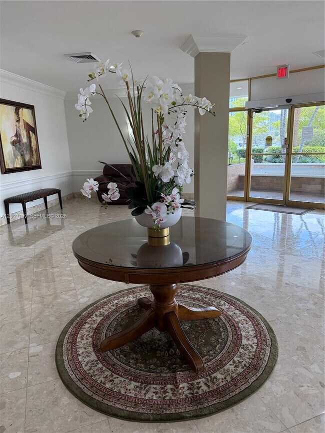 Foto del edificio - 100 Golden Isles Dr