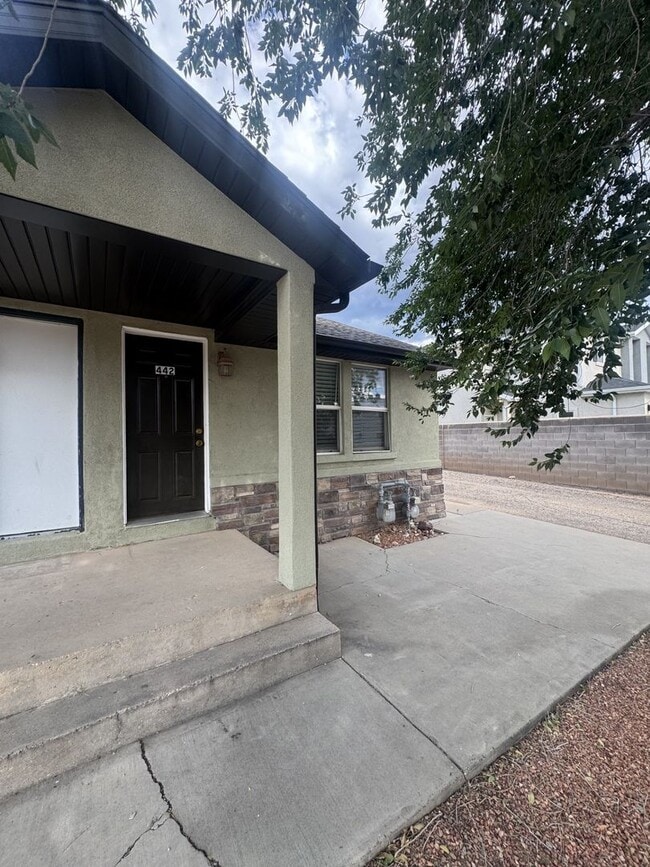 Building Photo - 442 N 400 W