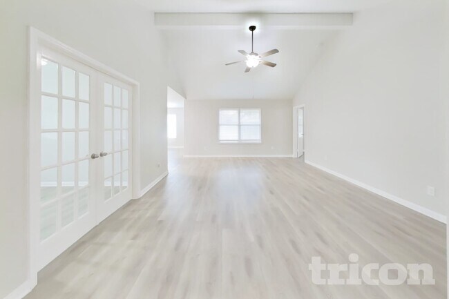 Building Photo - 308 Crooked Pine Court