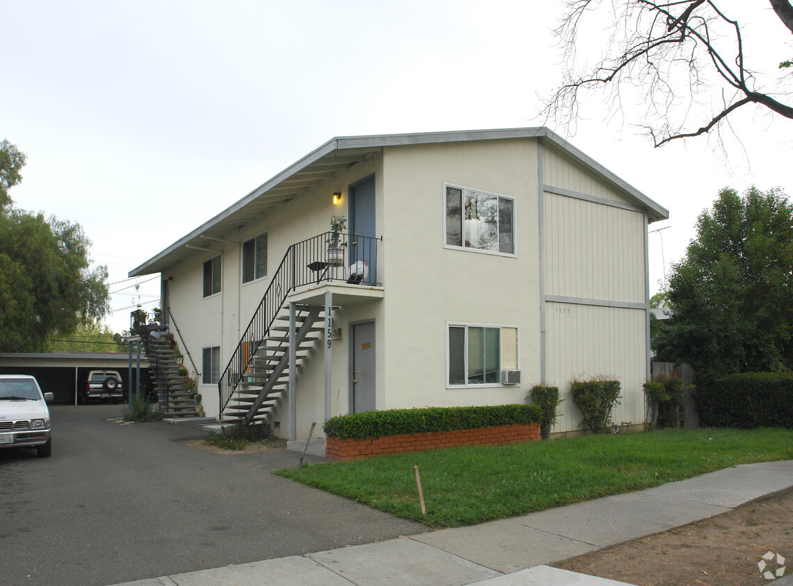 Primary Photo - 1159 W Hamilton Ave