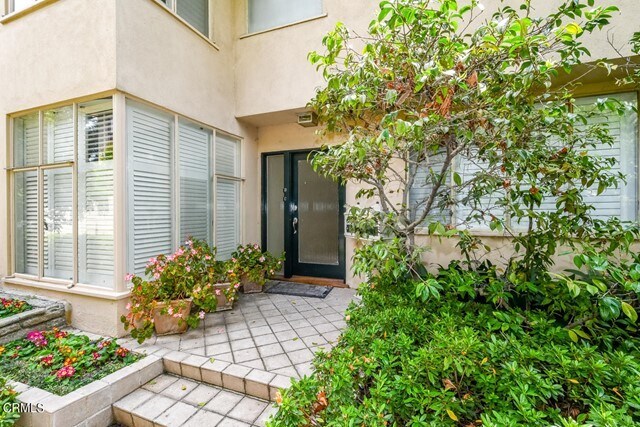 Building Photo - 660 S Orange Grove Blvd