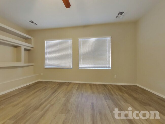 Foto del edificio - 9406 W Berkeley Rd