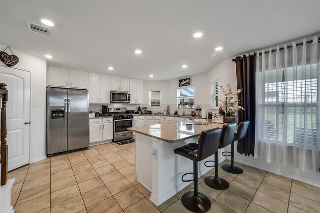 Building Photo - 16502 Live Oak Canyon Dr