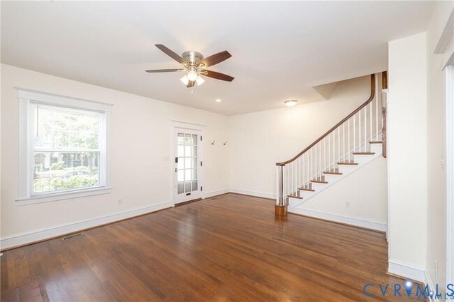 Building Photo - 2302 Maplewood Ave