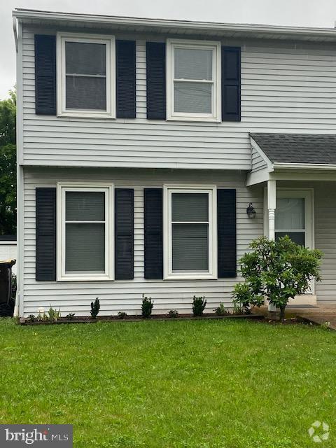 Building Photo - 558 State St