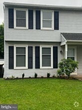 Building Photo - 558 State St
