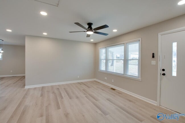 Foto del edificio - 3916 Troy Swasey Blvd SW