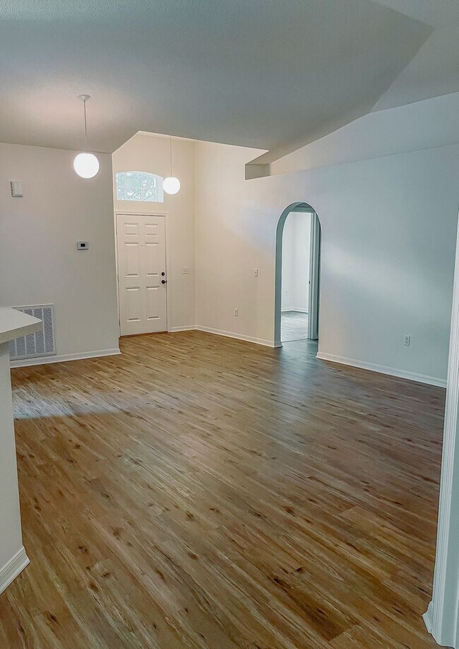 Foto del edificio - 7867 Country Chase Ave