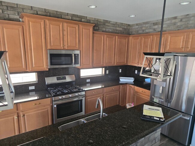 Foto del edificio - Must See 4 Bedroom Home in Sahuarita!  3 C...