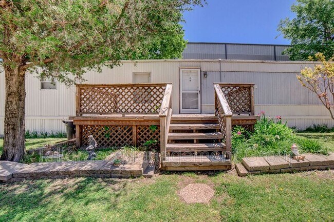 Foto del edificio - 10845 E Admiral Pl