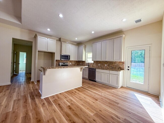 Foto del edificio - 790 Woodland St