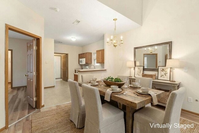 Foto del edificio - Beautifully Updated Single Family in a Private Community