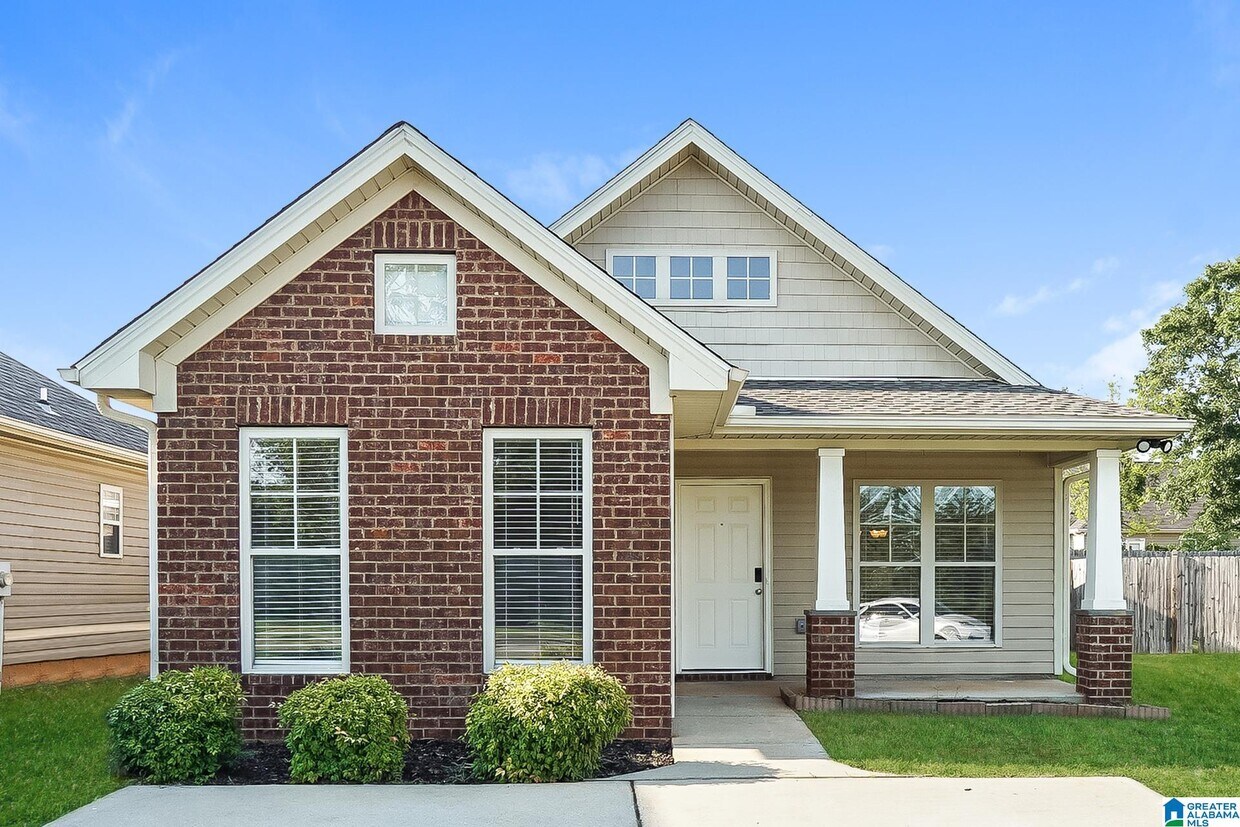 Foto principal - 211 Moss Stone Ln