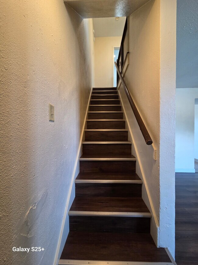 Foto del edificio - 1413 NW Despain Ave