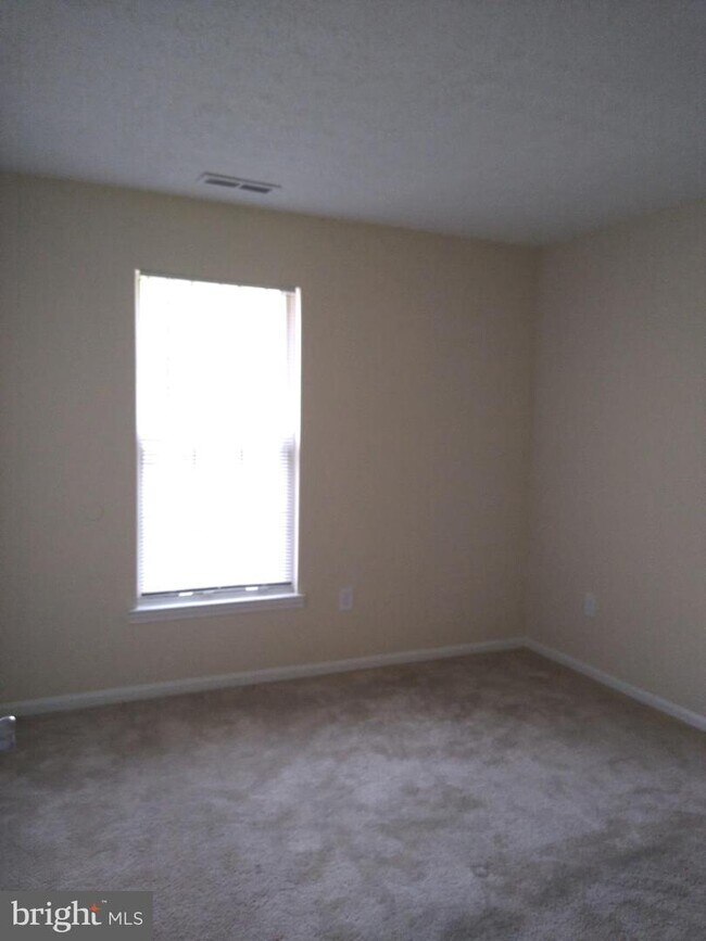 Foto del edificio - 903 Woodbridge Ct