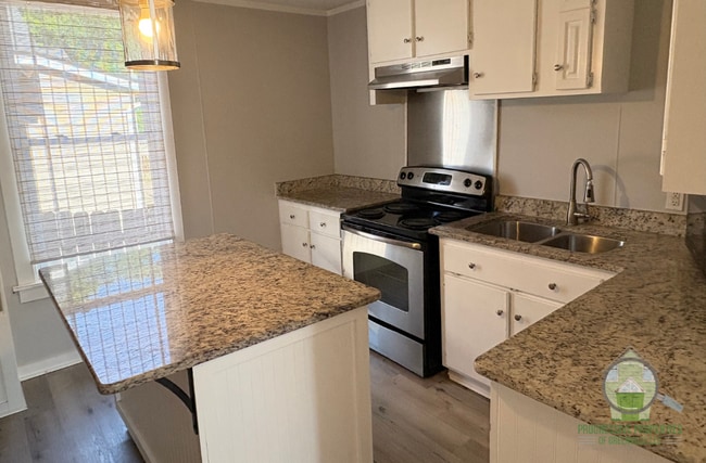 Photo - 520 Perry Ave House