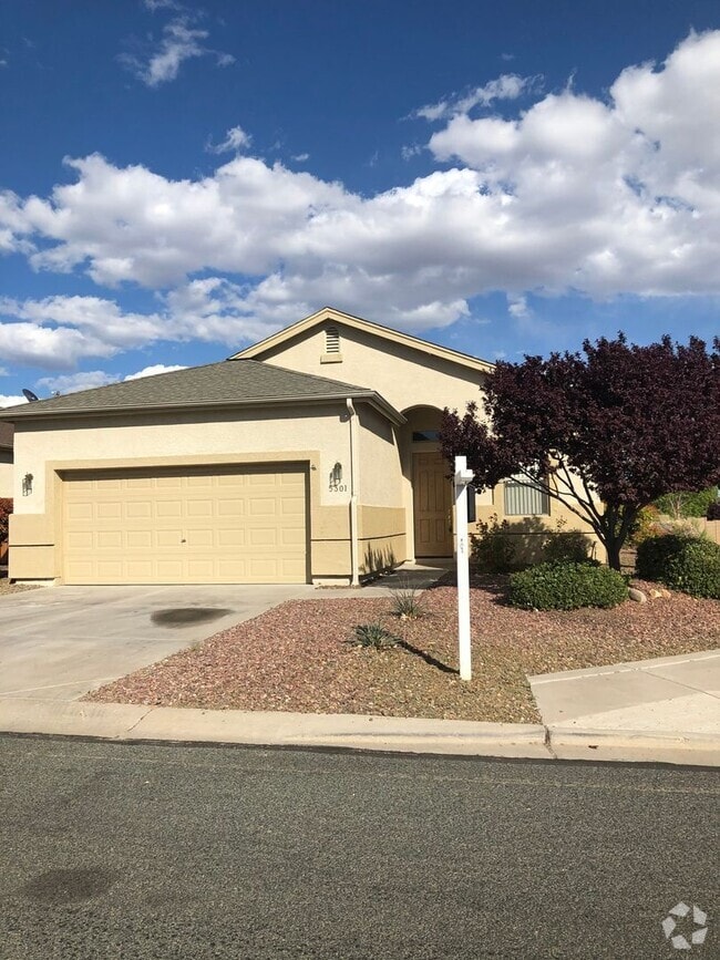 Building Photo - 5301 N Bremont Way