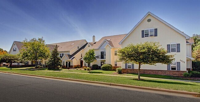 Foto principal - Crown Ridge Apartments