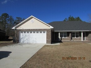 Building Photo - 3650 Beacon Dr