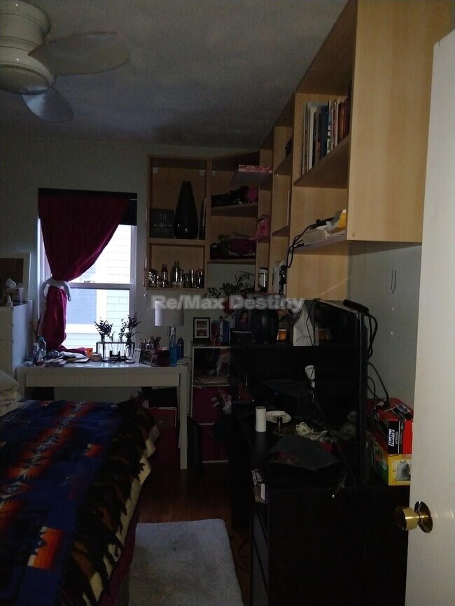 Building Photo - 59 Allston St