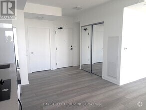 Building Photo - 474-1474 Caldari Rd