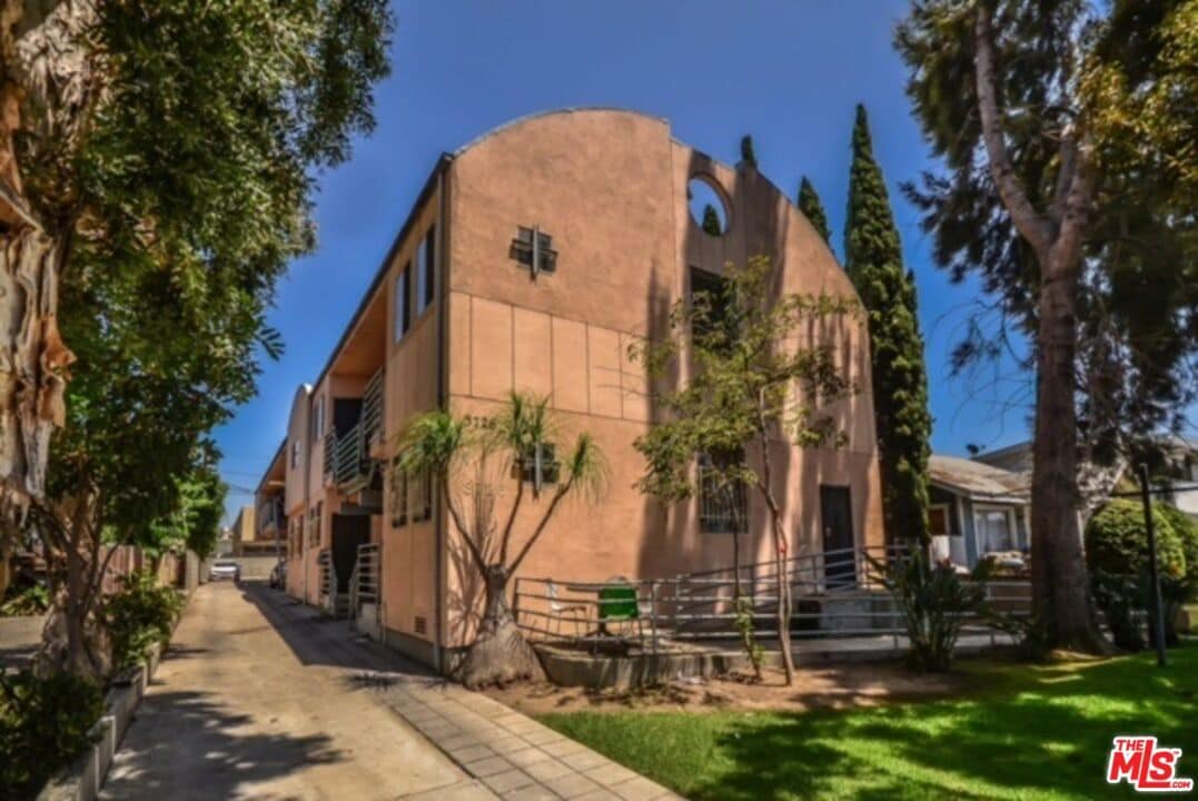 Foto principal - 3726 Midvale Ave