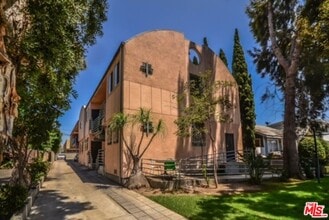 Building Photo - 3726 Midvale Ave