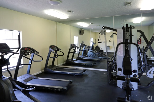 Gimnasio - Briarwood Rental Homes