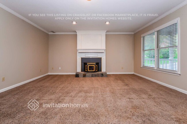 Building Photo - 2123 Amherst Trail SE