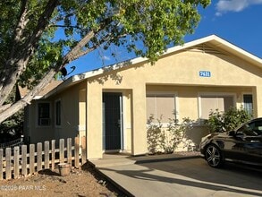 Building Photo - 7431 E Lobo Way