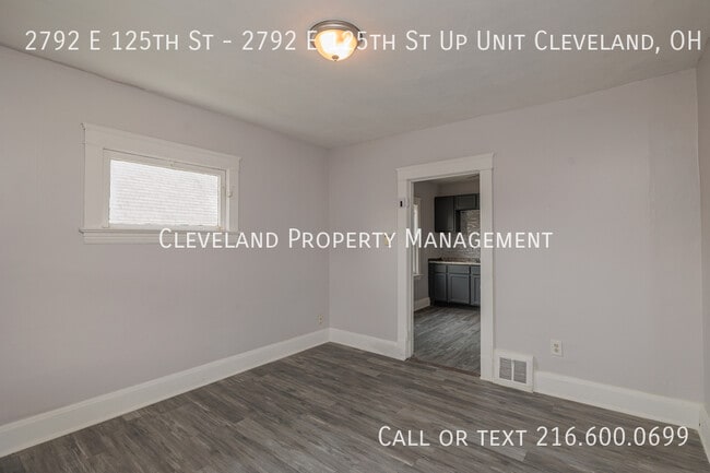 Foto del edificio - 2792 E 125th St