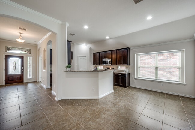 Building Photo - 1333 Zanna Grace Way