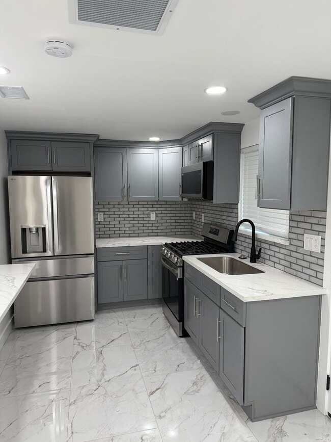 Cozy & Modern Newly built SFR ADU in Gard... - Cozy & Modern Newly built  SFR ADU in Gard... House