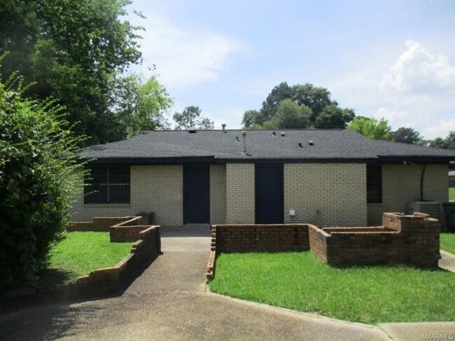 Building Photo - 4855 Delray Rd