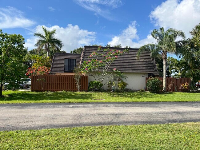 Foto del edificio - 326 Jupiter Lakes Blvd