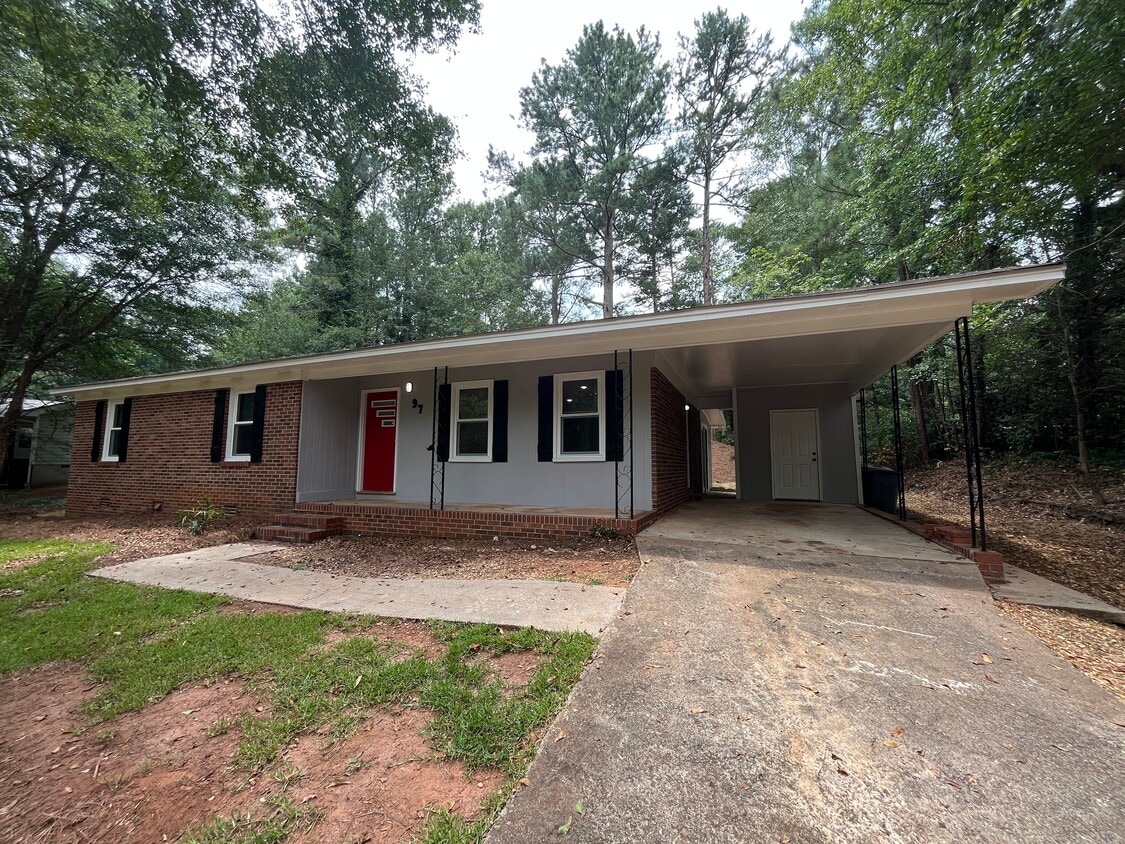 Primary Photo - 97 Cedar Dr