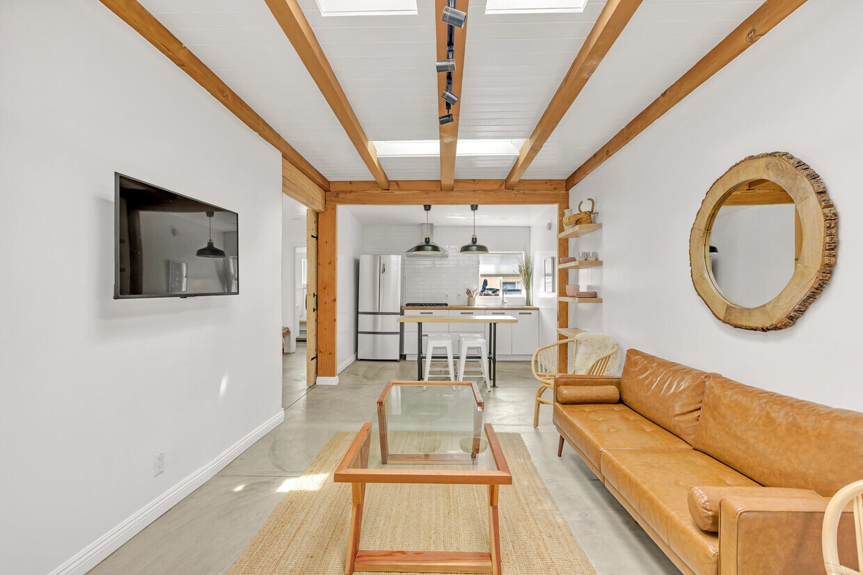 Foto principal - 718 Vernon Ave