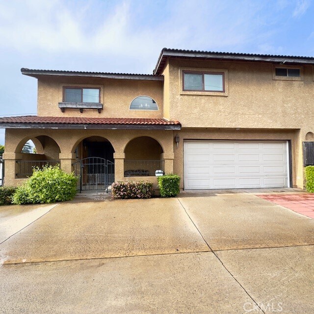 Primary Photo - 12101 Ramona Blvd