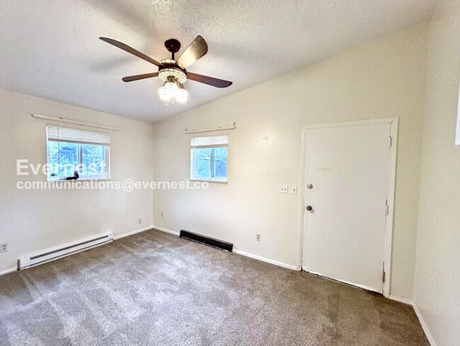 Foto del edificio - 110 1/2 W Cheyenne Rd