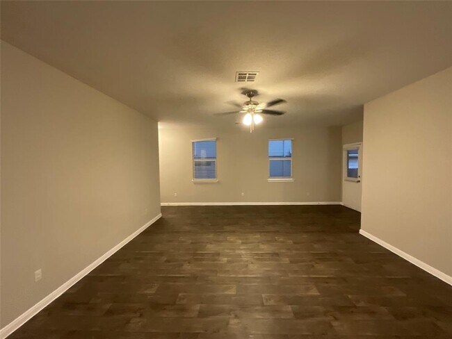 Building Photo - 142 Jubilee Dr