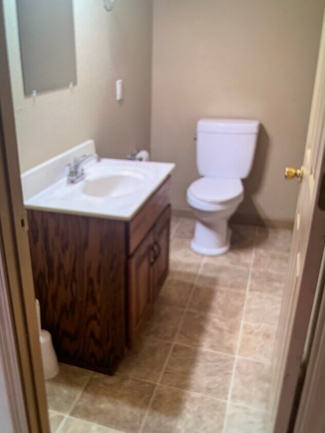 Half bath in bedroom - 256 E Outer Rd