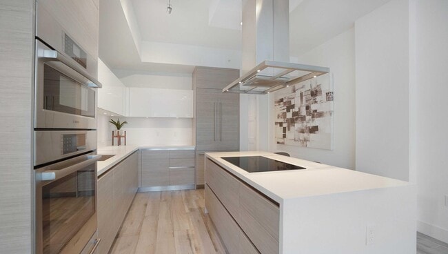 Building Photo - 155 E Boca Raton Rd