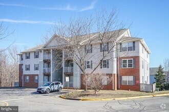 Building Photo - 505 Garrison Woods Dr