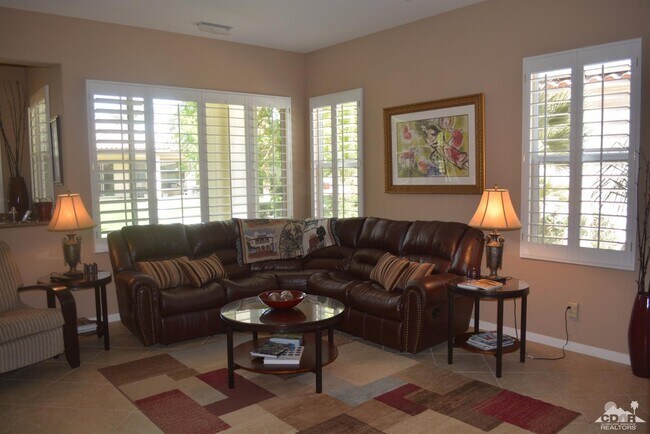 Foto del edificio - 122 Lakefront Way