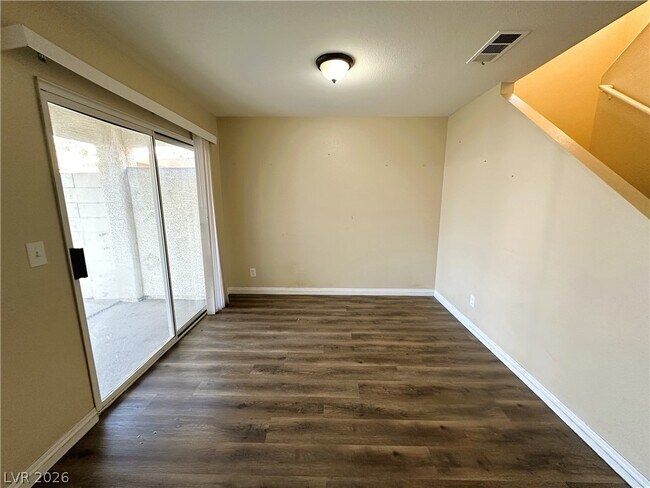 Building Photo - 6396 Rosemount Ave