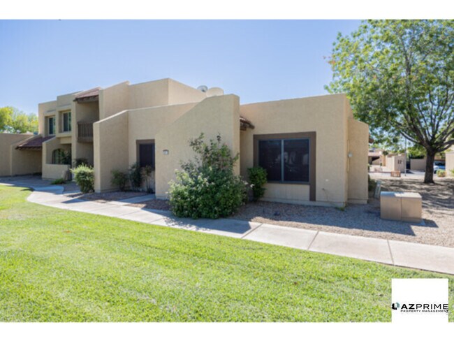 Foto del edificio - Lovely 3/2 End Unit Townhouse in Glendale ...